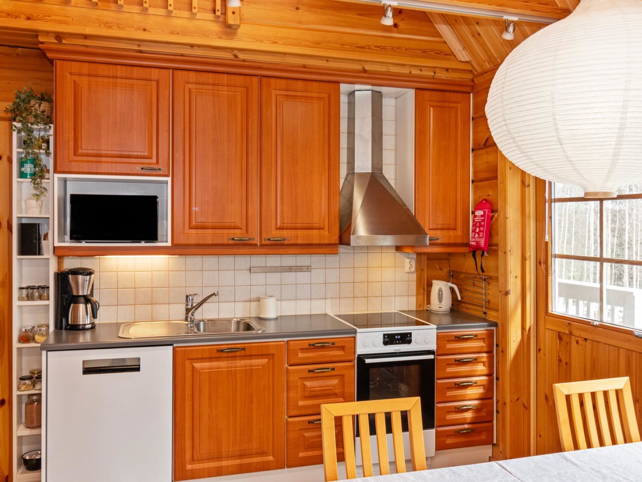 Tintin mökki-Inside