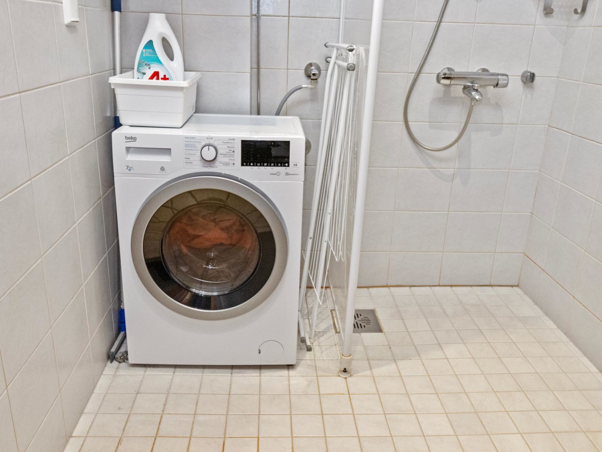 Tintin mökki-Inside