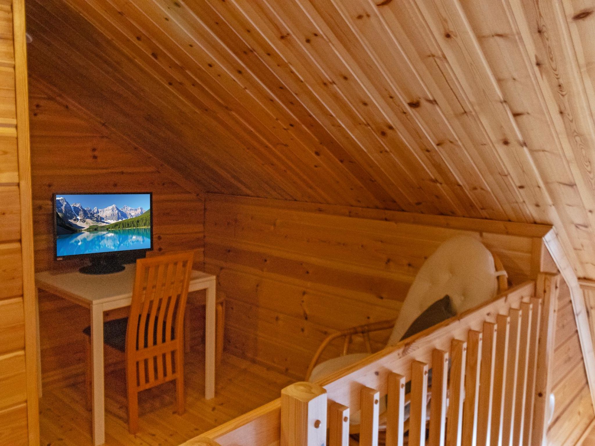 Tintin mökki-Inside