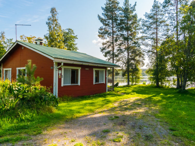 Vakantiehuis aan het meer in Pielavesi met eigen sauna in Pielavesi