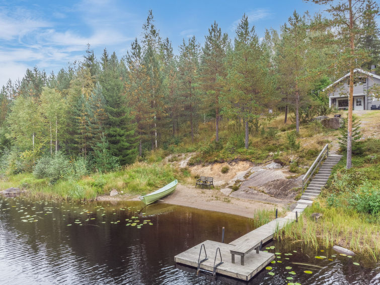 Aan het meer: Rustiek vakantiehuis Kierinniemi in Rautalampi in Rautalampi