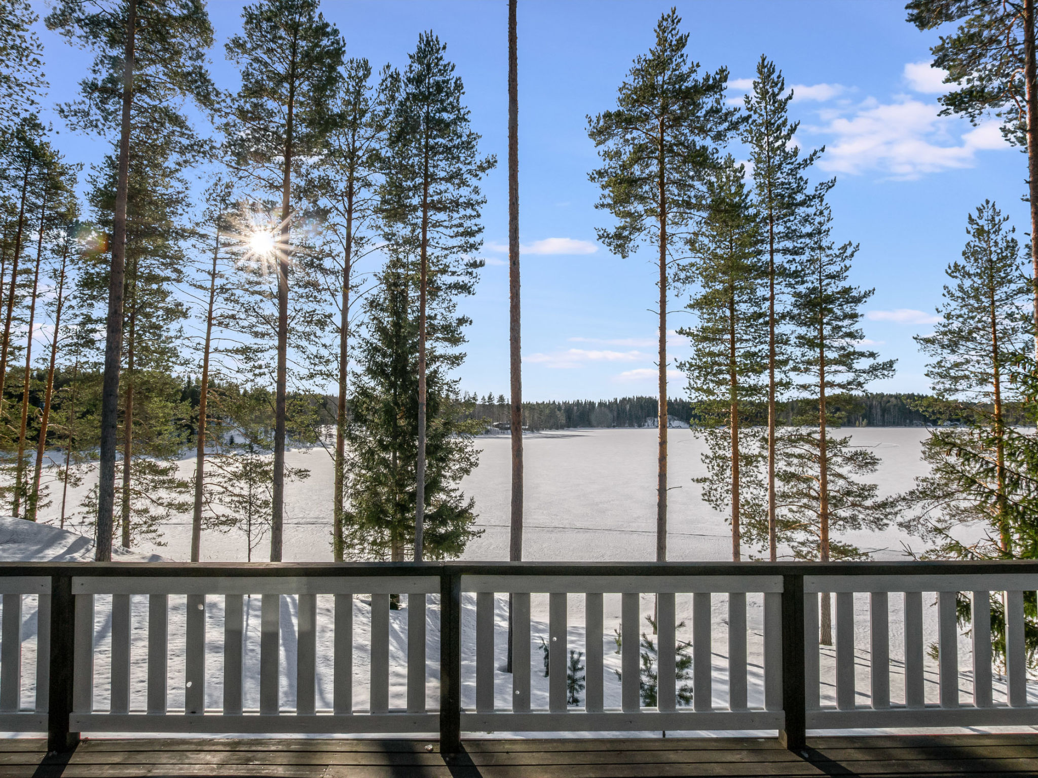 Naurisniemi - Drinnen
