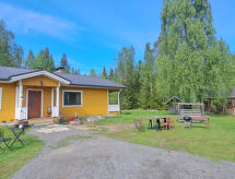 Houten cottage aan het Murtolampi meer met sauna en roeiboot - thumbnail 1