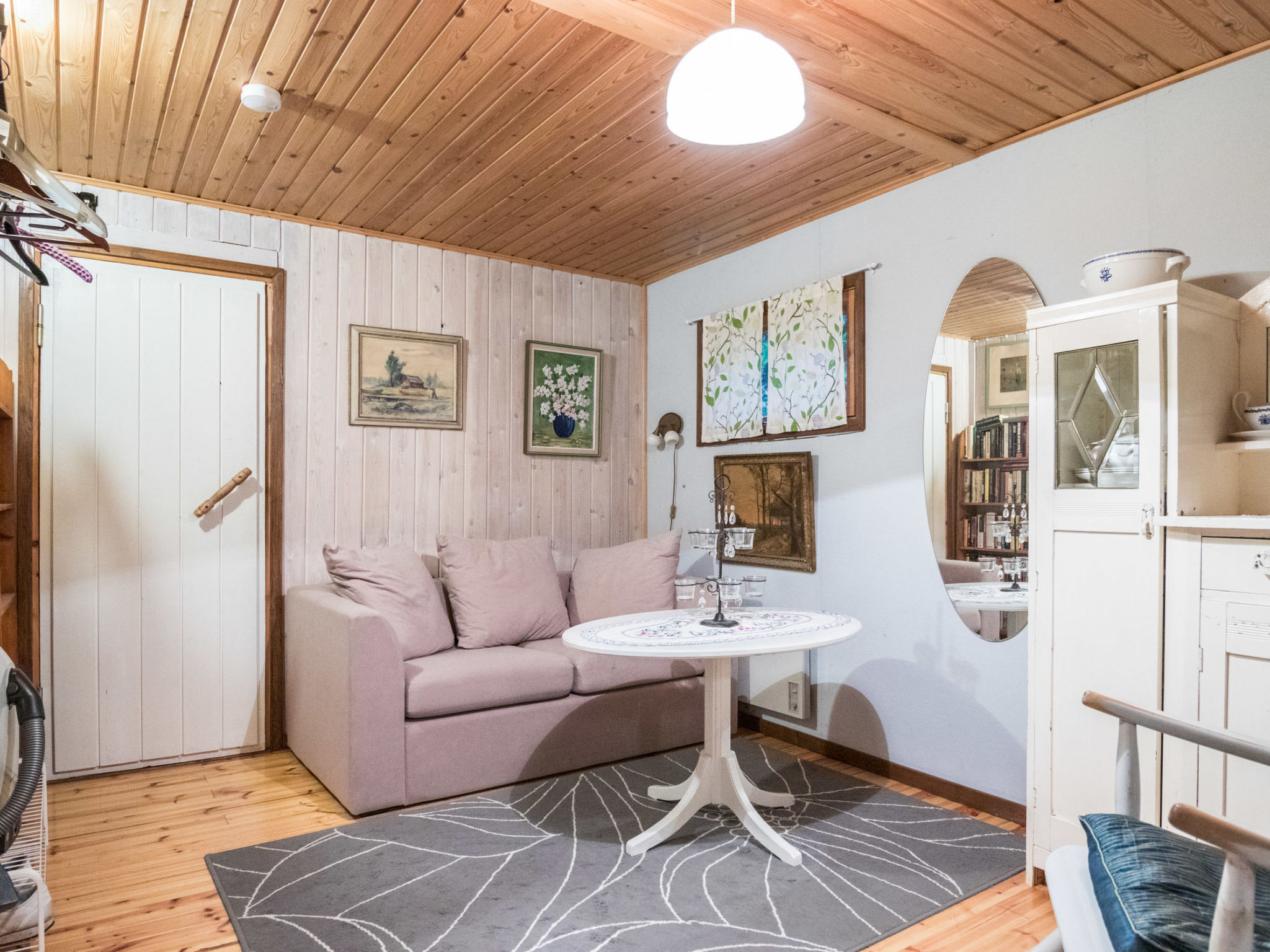 Puutarhurin mökki - Dedans