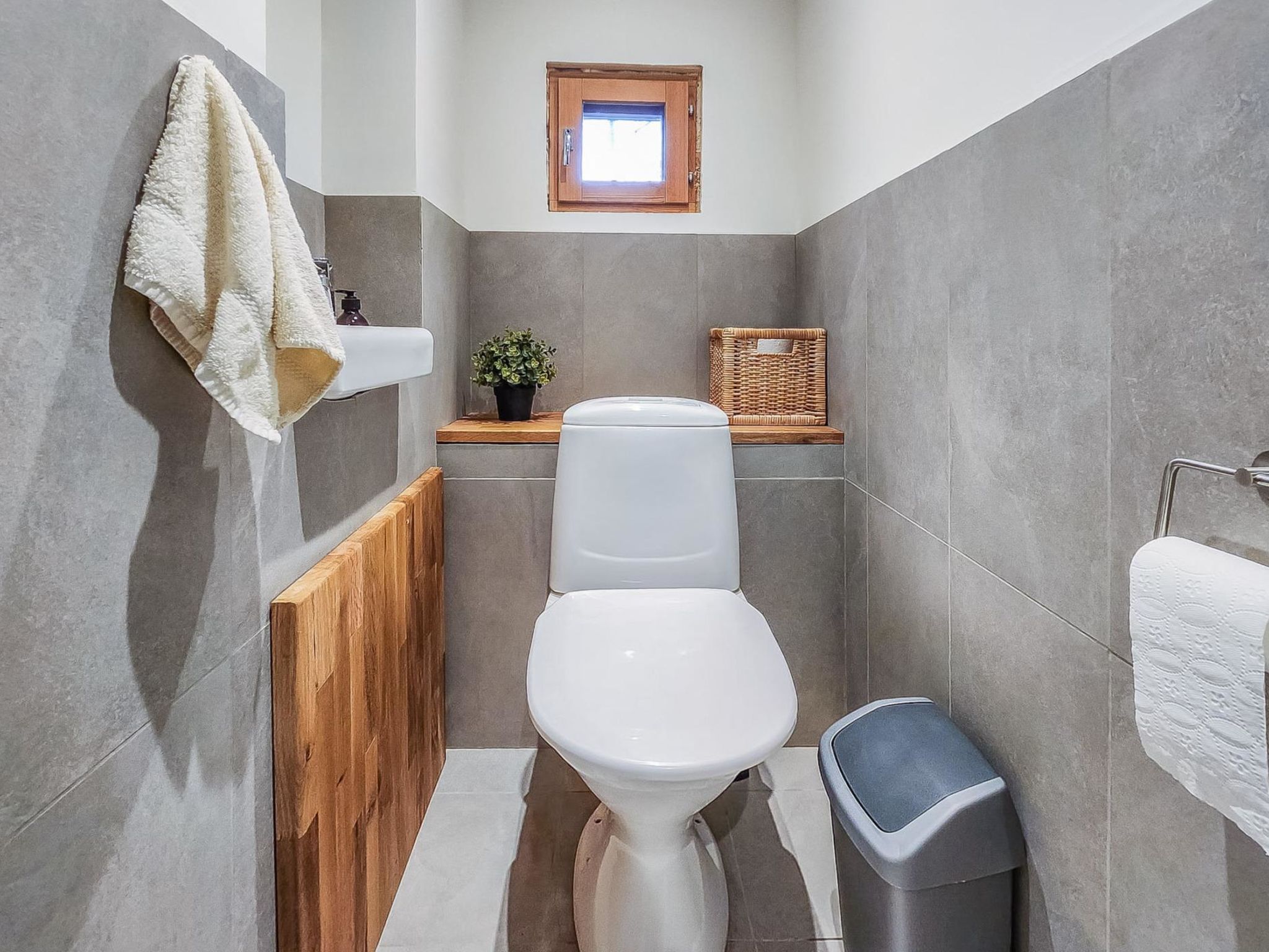 Artturin mökki-Binnen