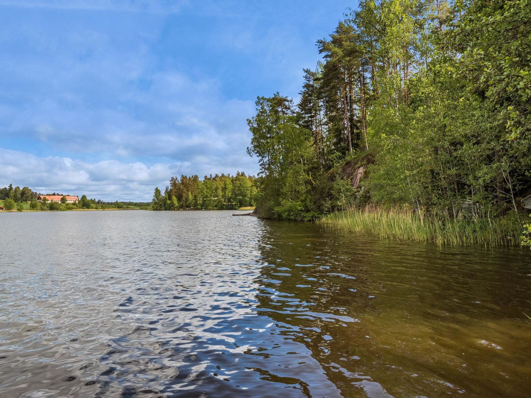 Artturin mökki-Binnen