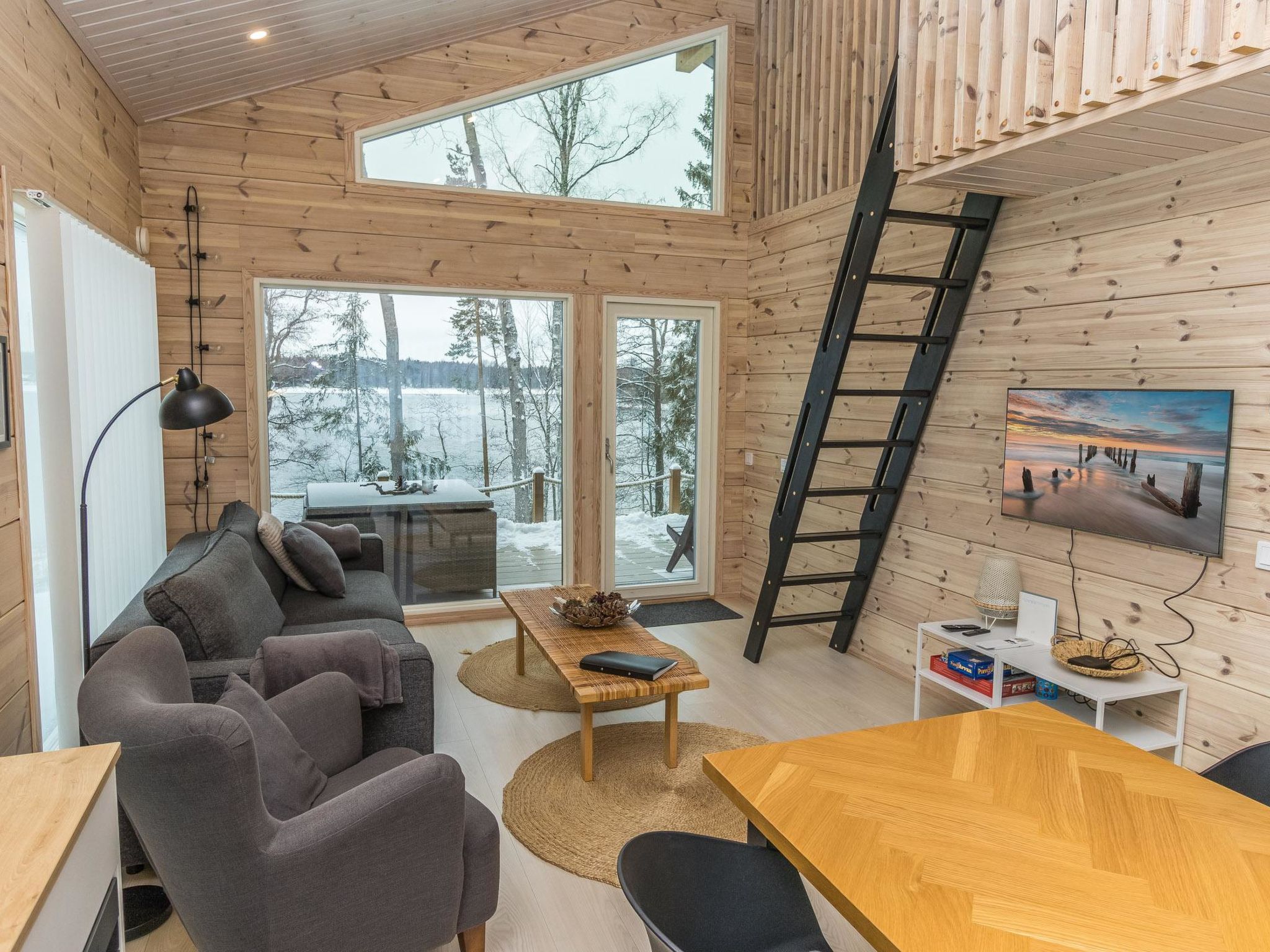 Villa korppi-Drinnen