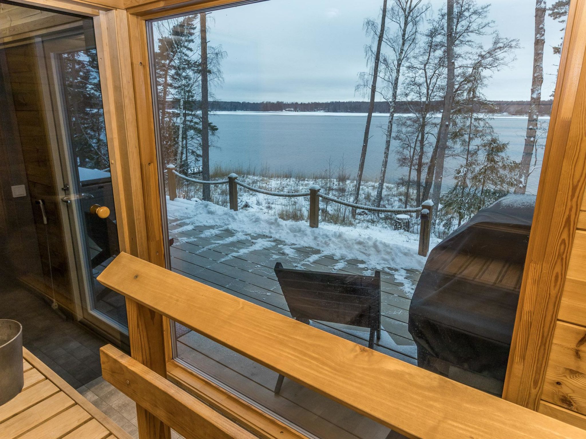 Villa korppi-Drinnen