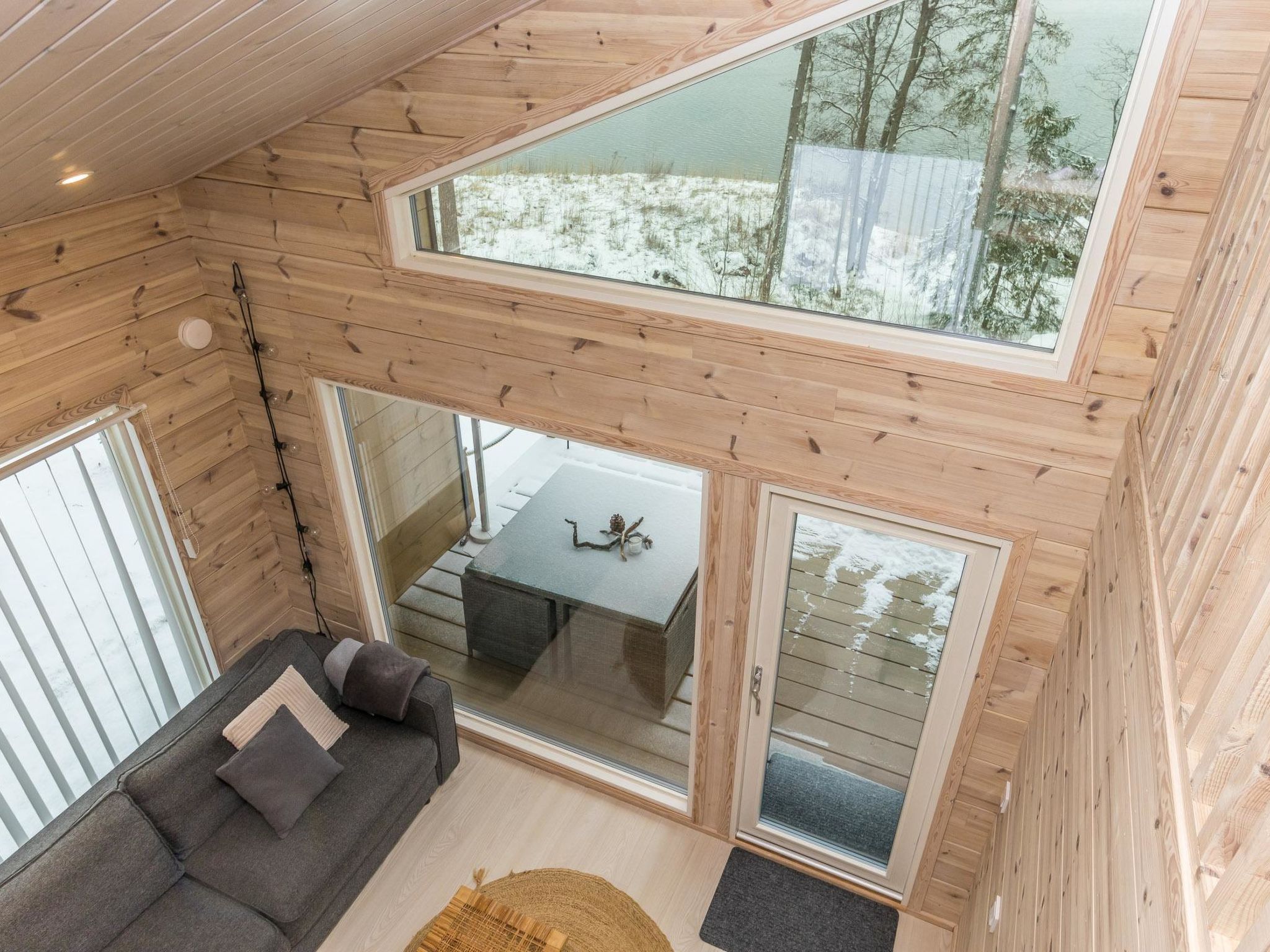 Villa korppi-Drinnen