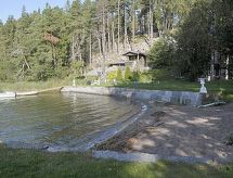 Lomatalo Lövkulla