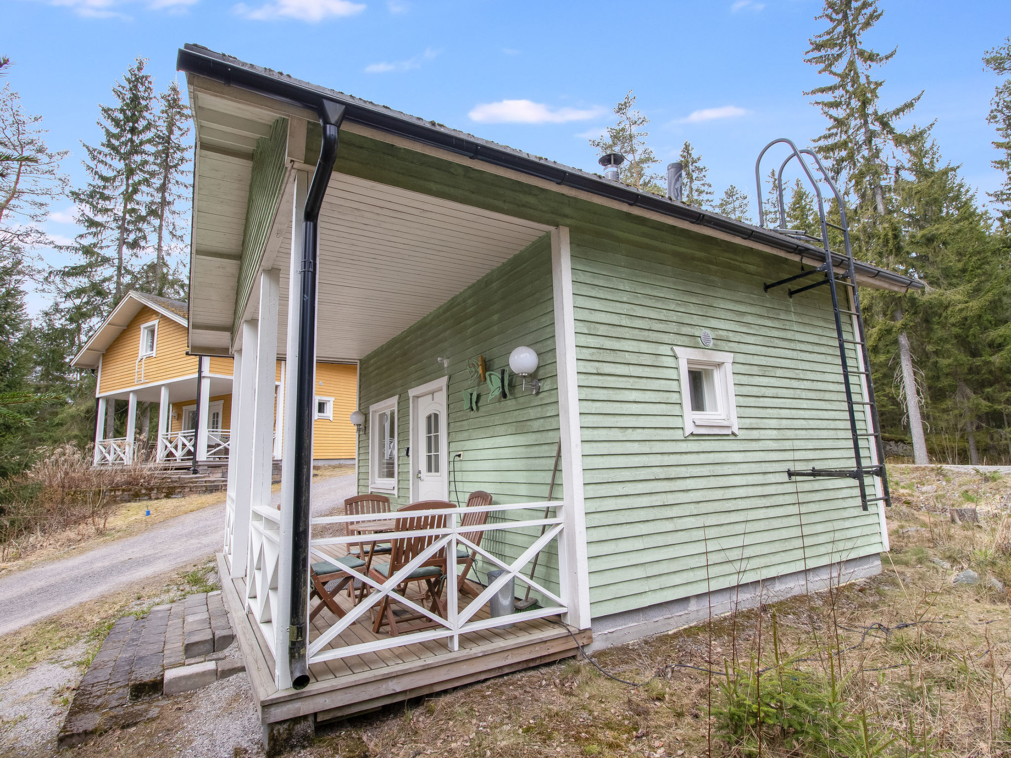 Juhlamenot mökki 11