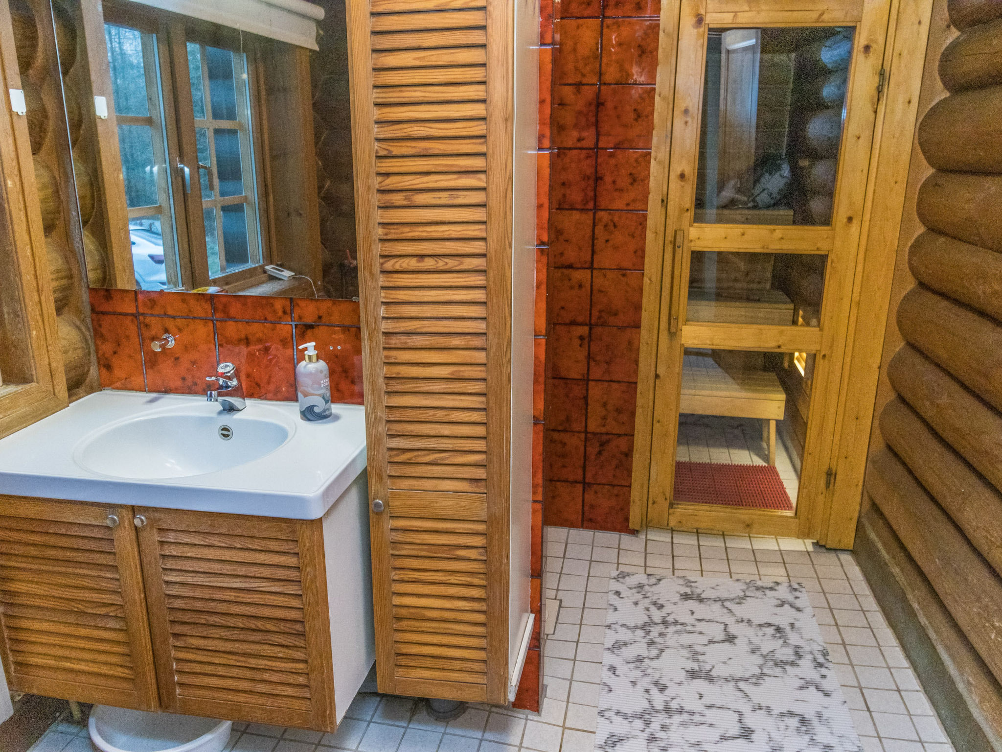 Hännänpää-Inside