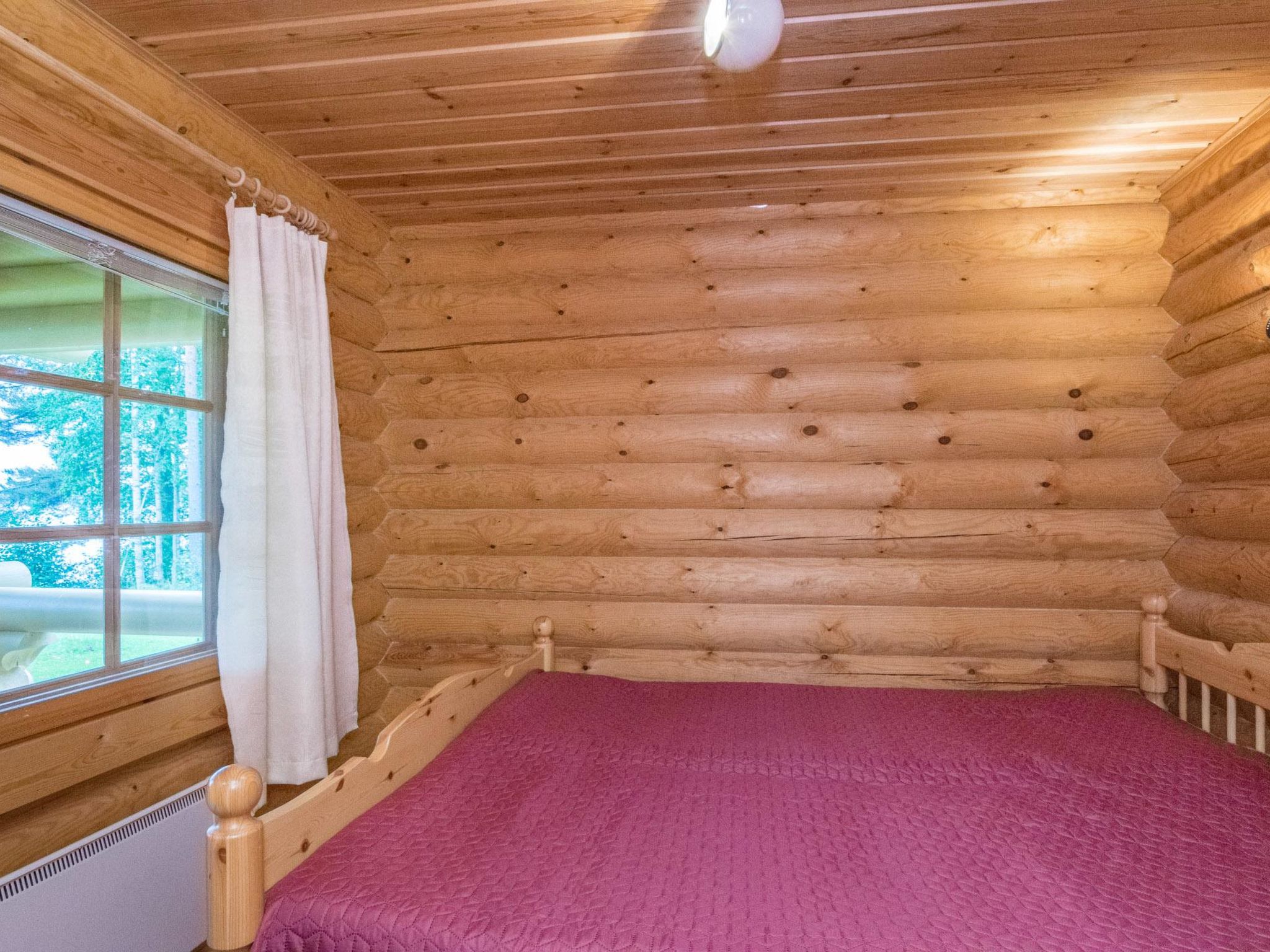 Uitonniemi, rummukkala - Binnen