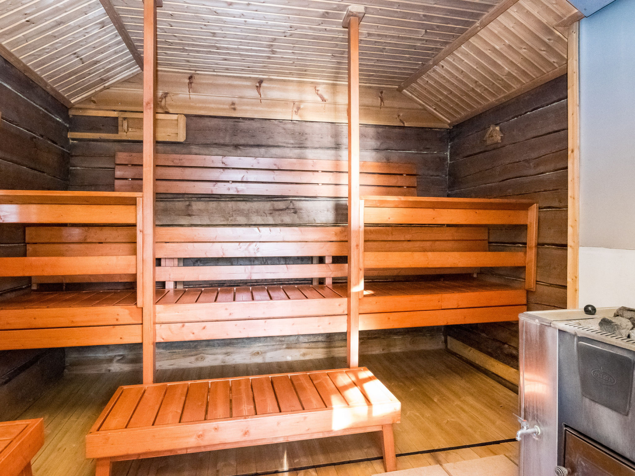 Mökinniemi - Inside