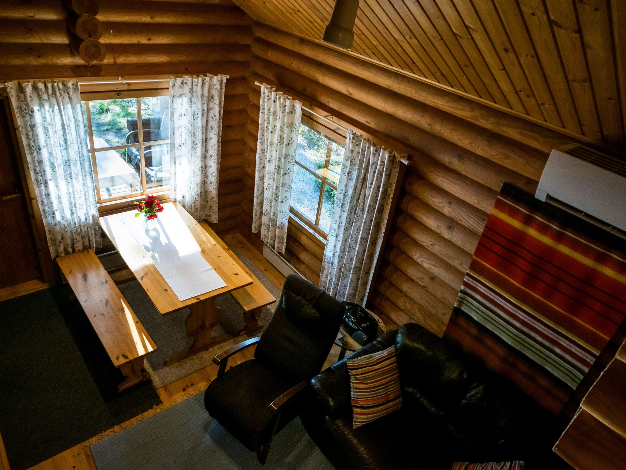 Mökinniemi - Inside
