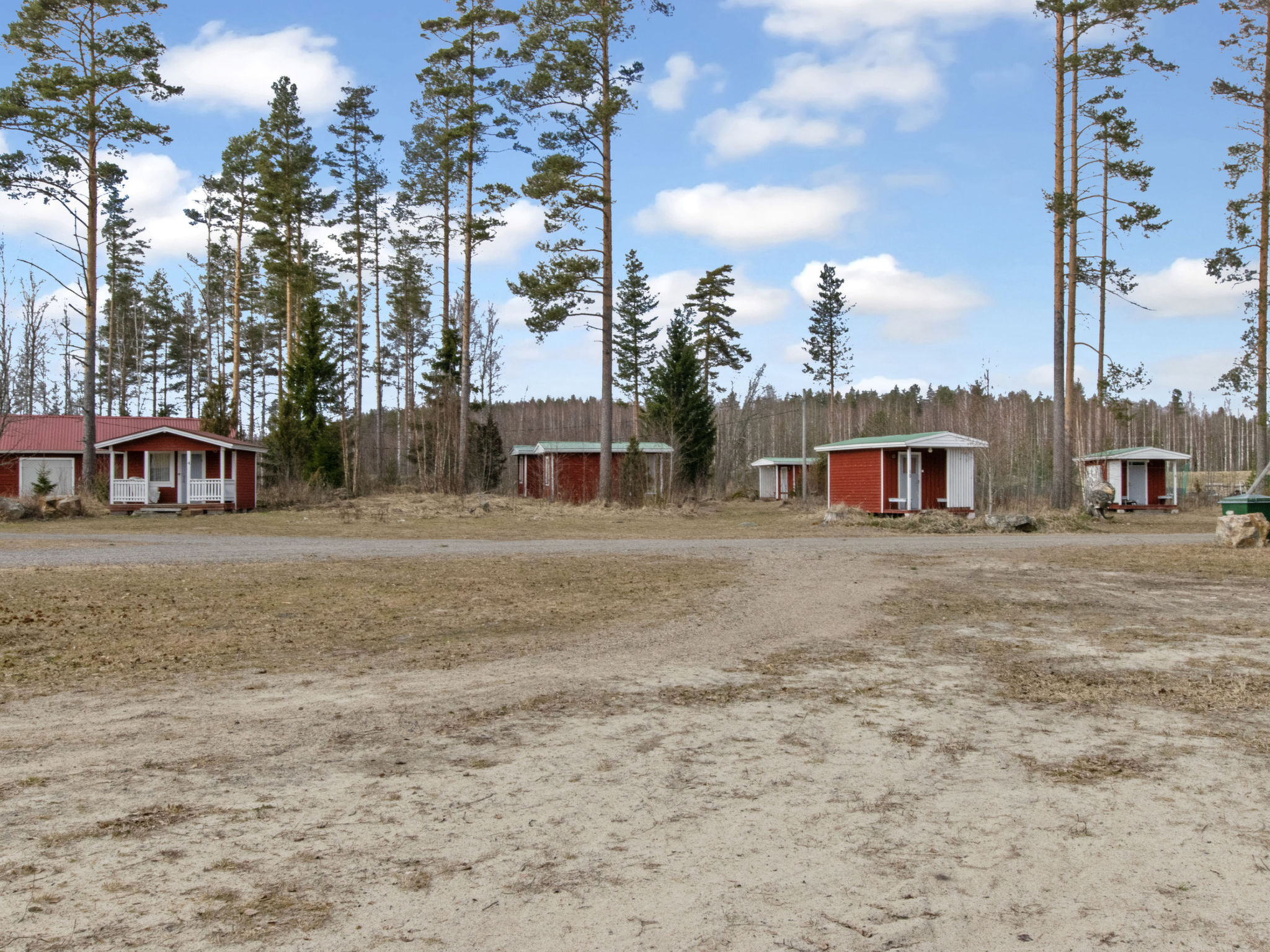 Kaislajärven huvila - Binnen