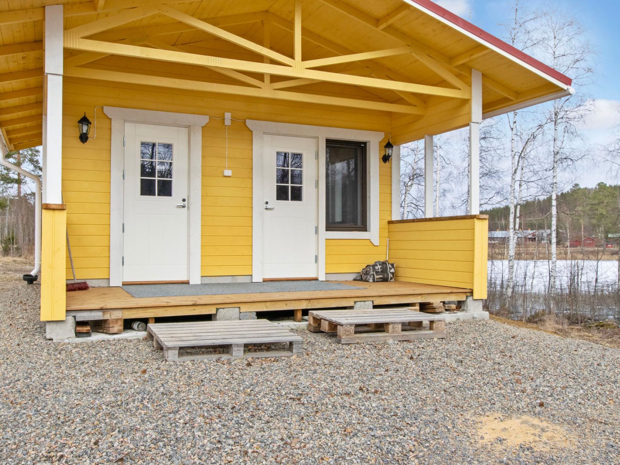 Kaislajärven huvila-Binnen