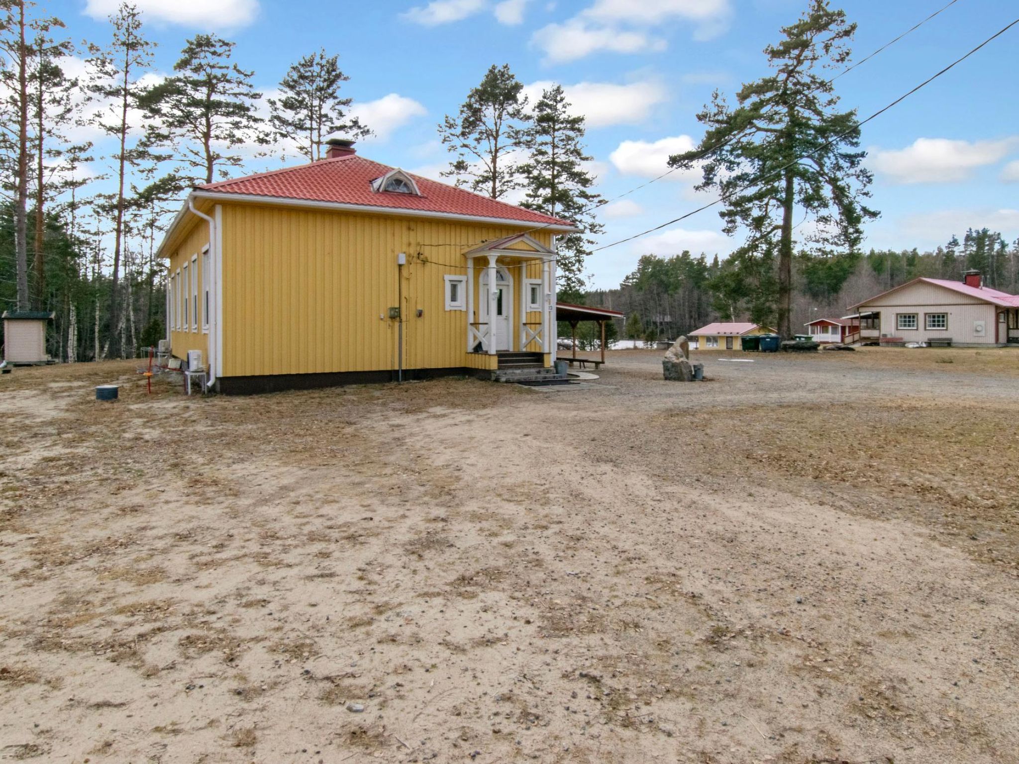 Kaislajärven huvila-Binnen