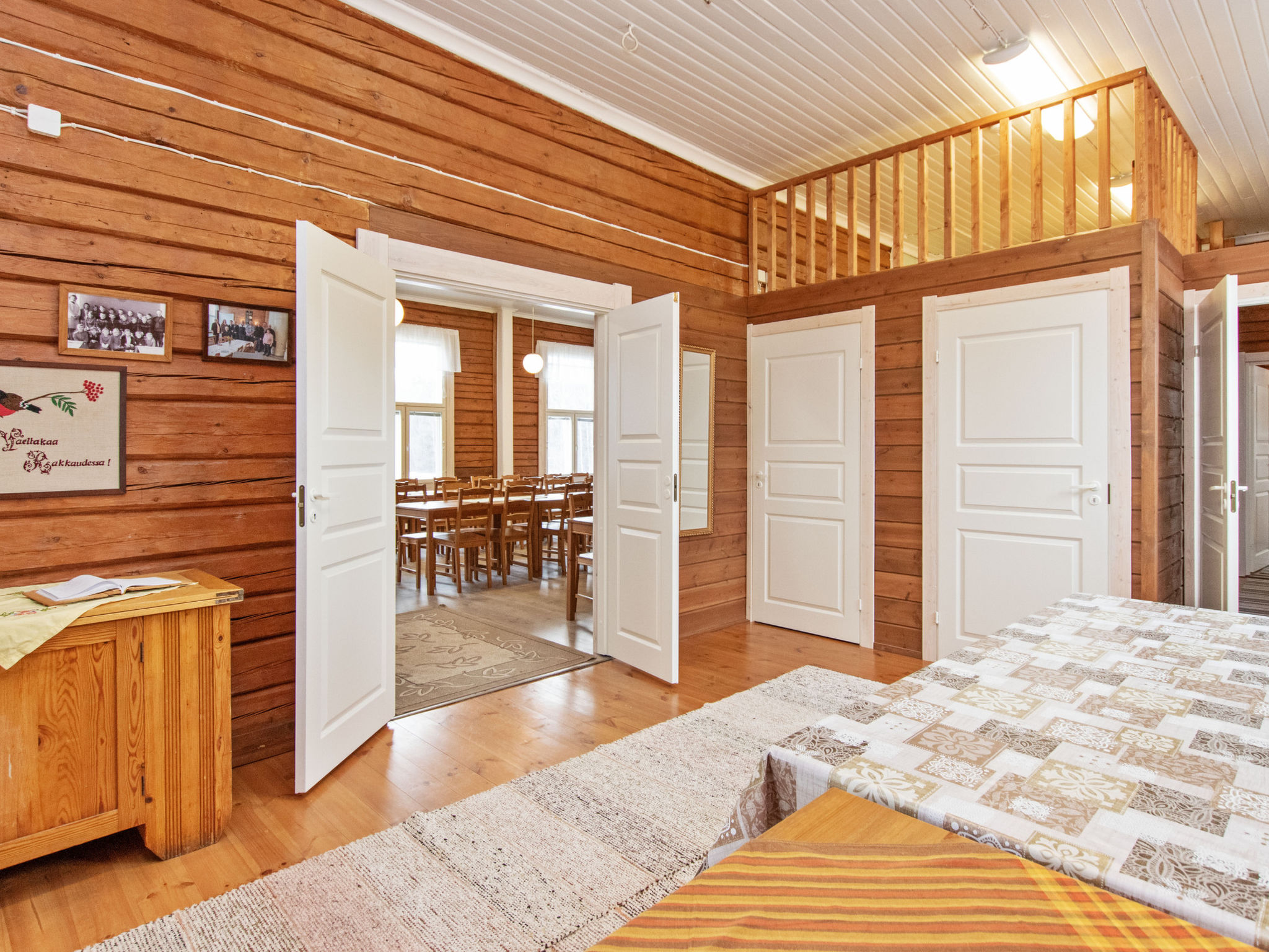 Kaislajärven huvila - Binnen