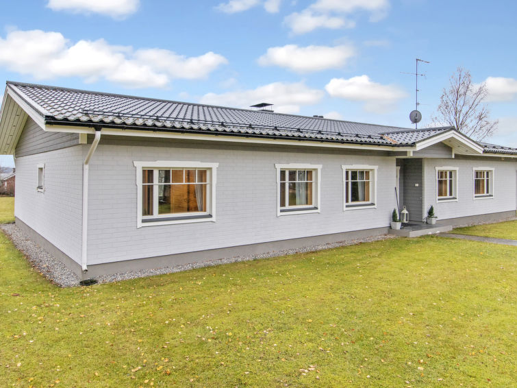 12-persoons vakantiehuis in Juva op 400m van het meer in Juva