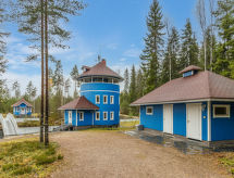 Sfeervolle blokhut aan het water met sauna en panoramaterras in Juva - thumbnail 3