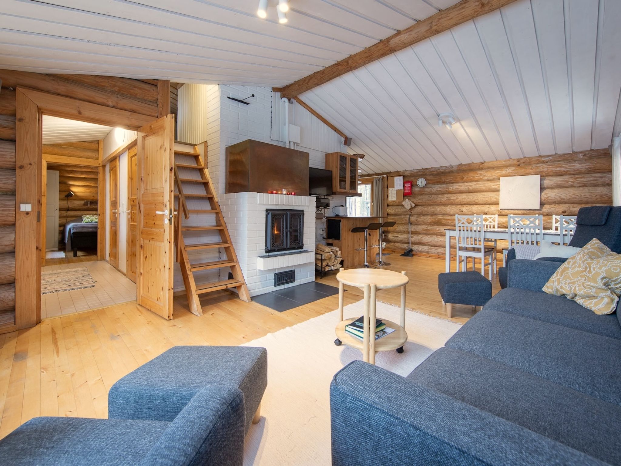 Papanmökki - Inside