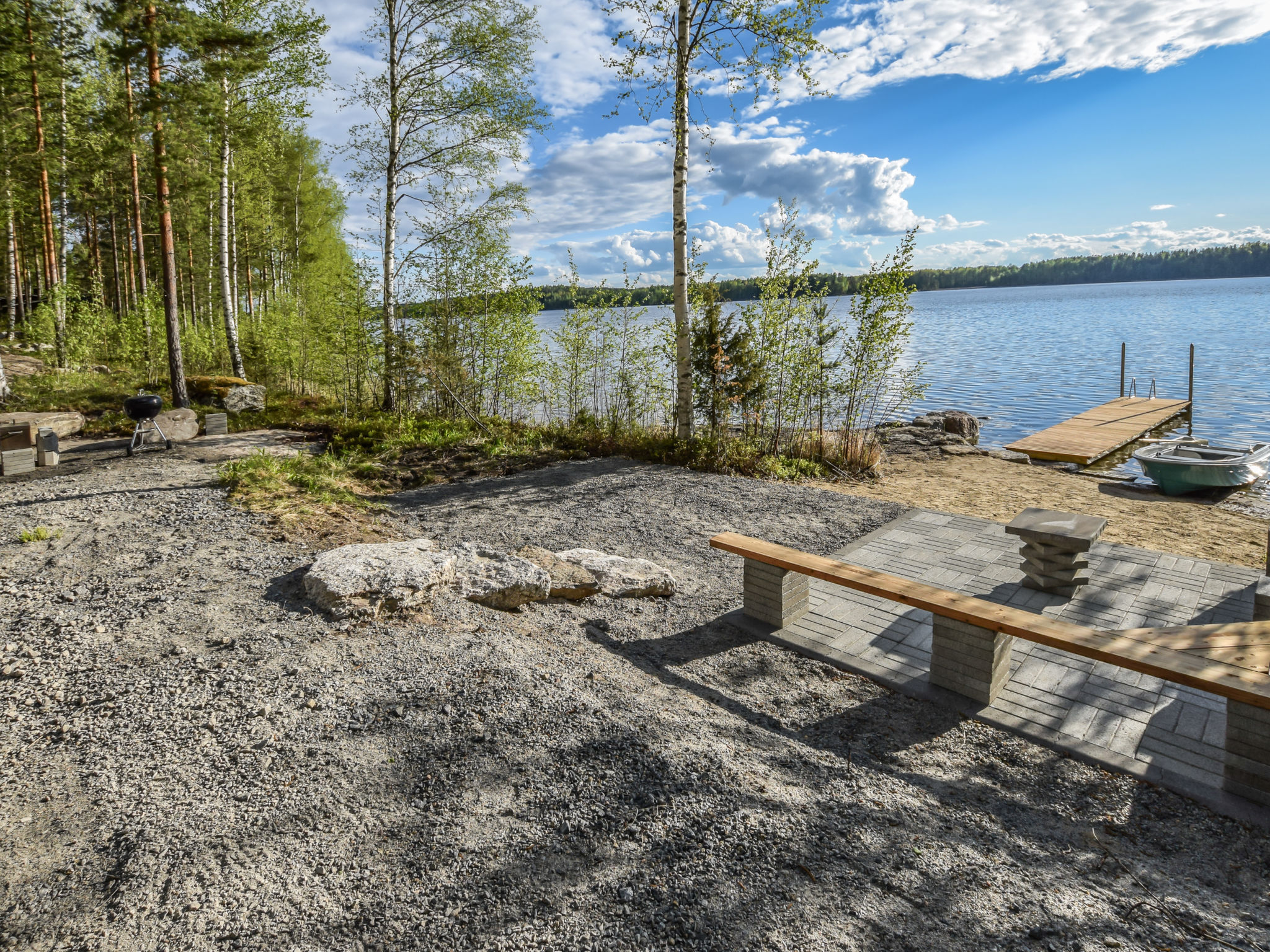 Hämyrinne - Drinnen