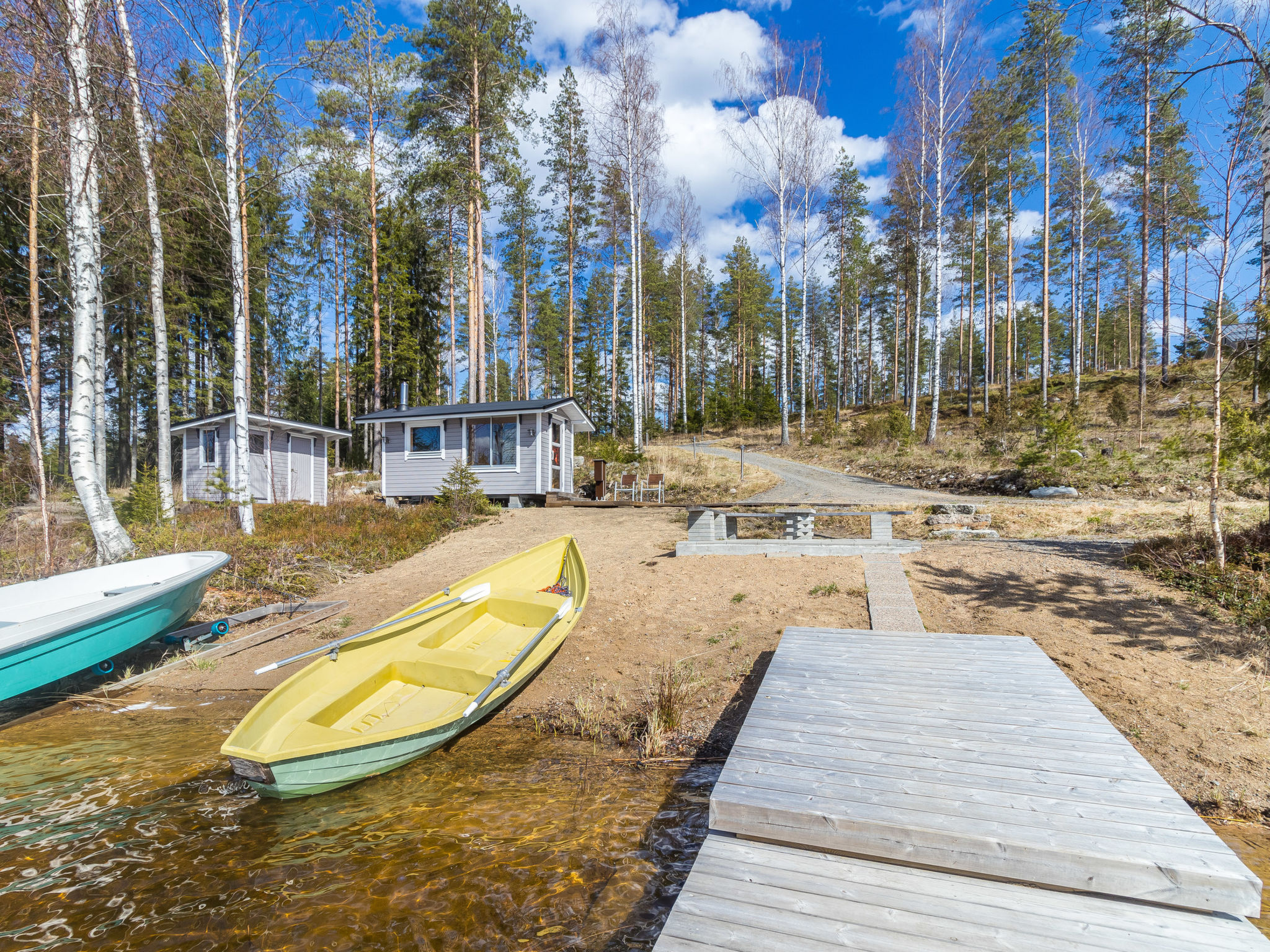 Hämyrinne - Drinnen