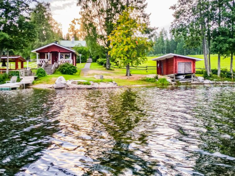 Sauna en rust aan het meer: Vakantiehuis Wanha karminranta in Pertunmaa in Pertunmaa