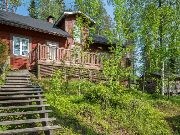 Aan het meer: Sfeervol vakantiehuis Sirpukka in Pieksämäki in Pieksämäki