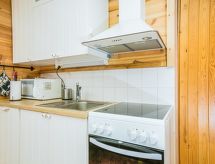 Rustiek houten huisje aan het Saimaameer in Punkaharju, vlakbij Savonlinna - thumbnail 5