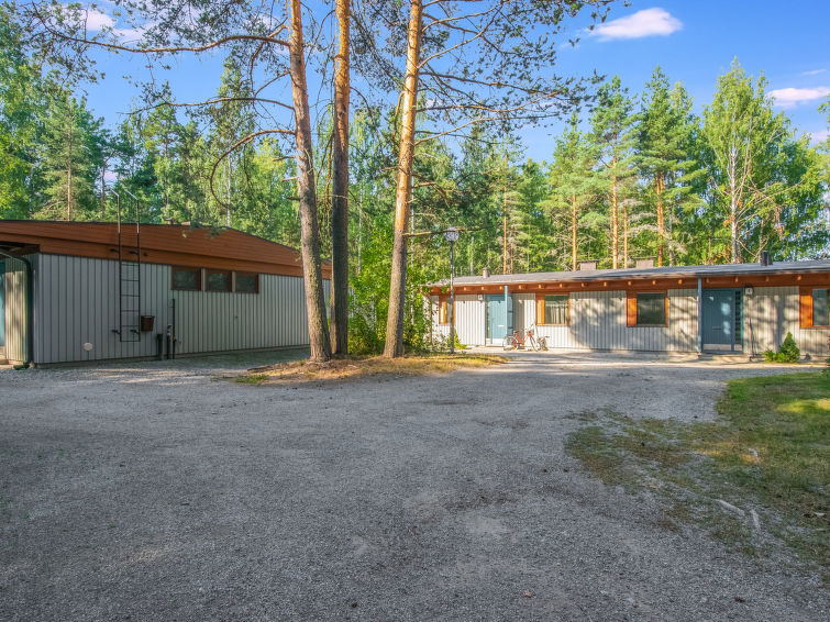 Aan het meer: Rustgevend vakantiehuis Mäntyranta 5 in Punkaharju in Punkaharju
