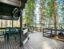 Rustiek blokhut Susiranta aan het Saimaameer met sauna, boot en bubbelbad - thumbnail 5
