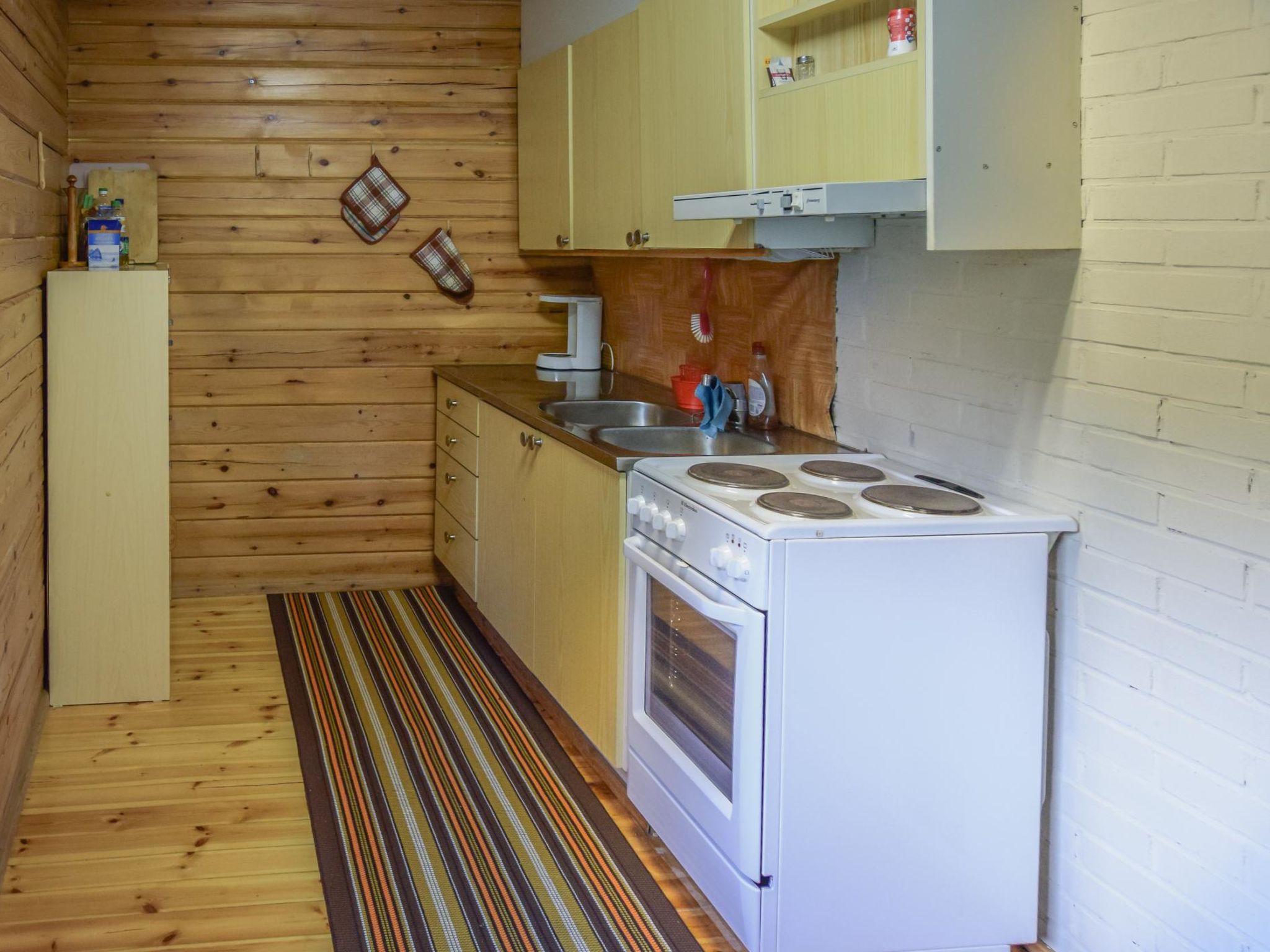Sieralahden lomakylä, nr 1-Binnen