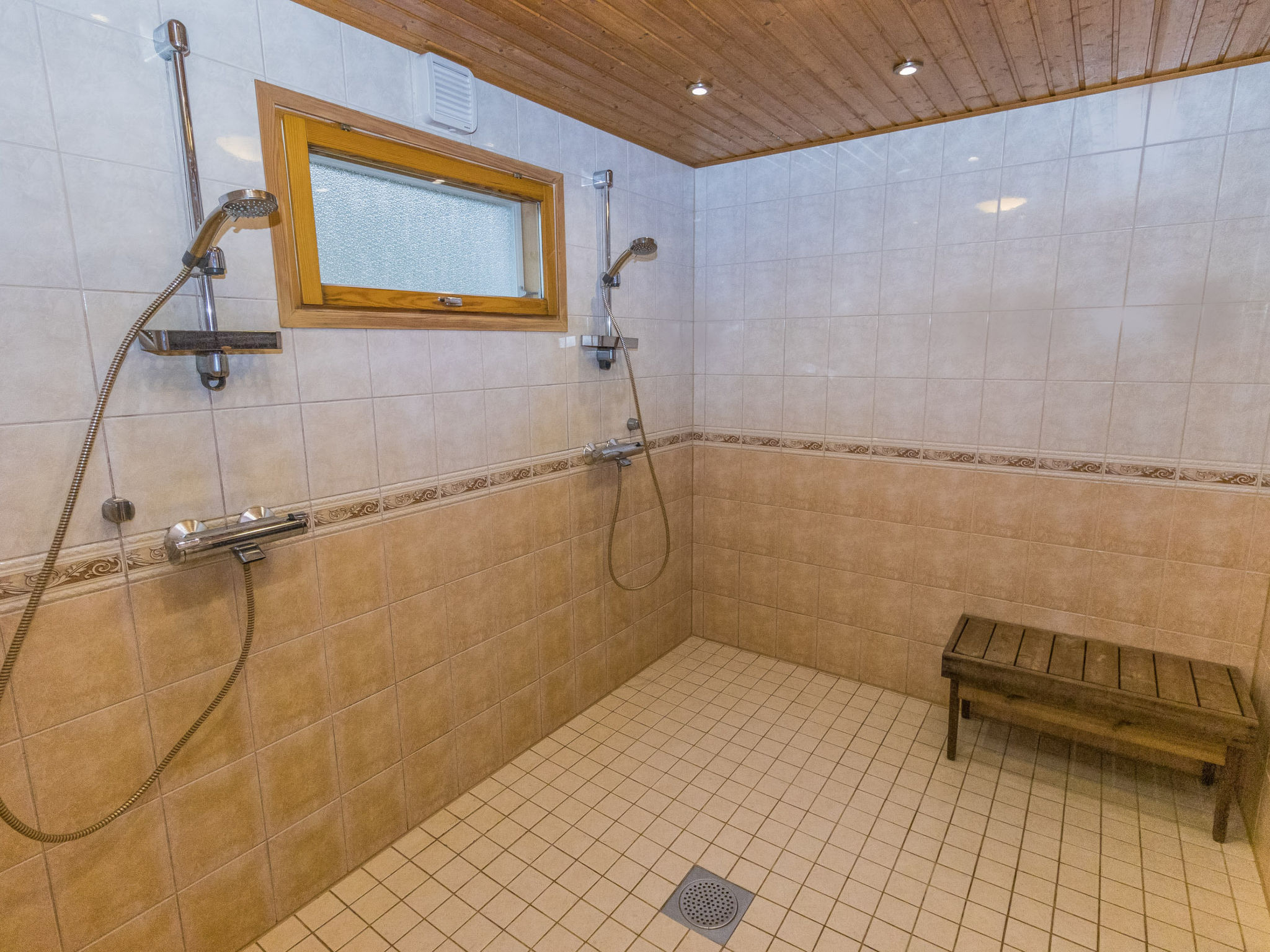 Villa huvikalliola-Inside