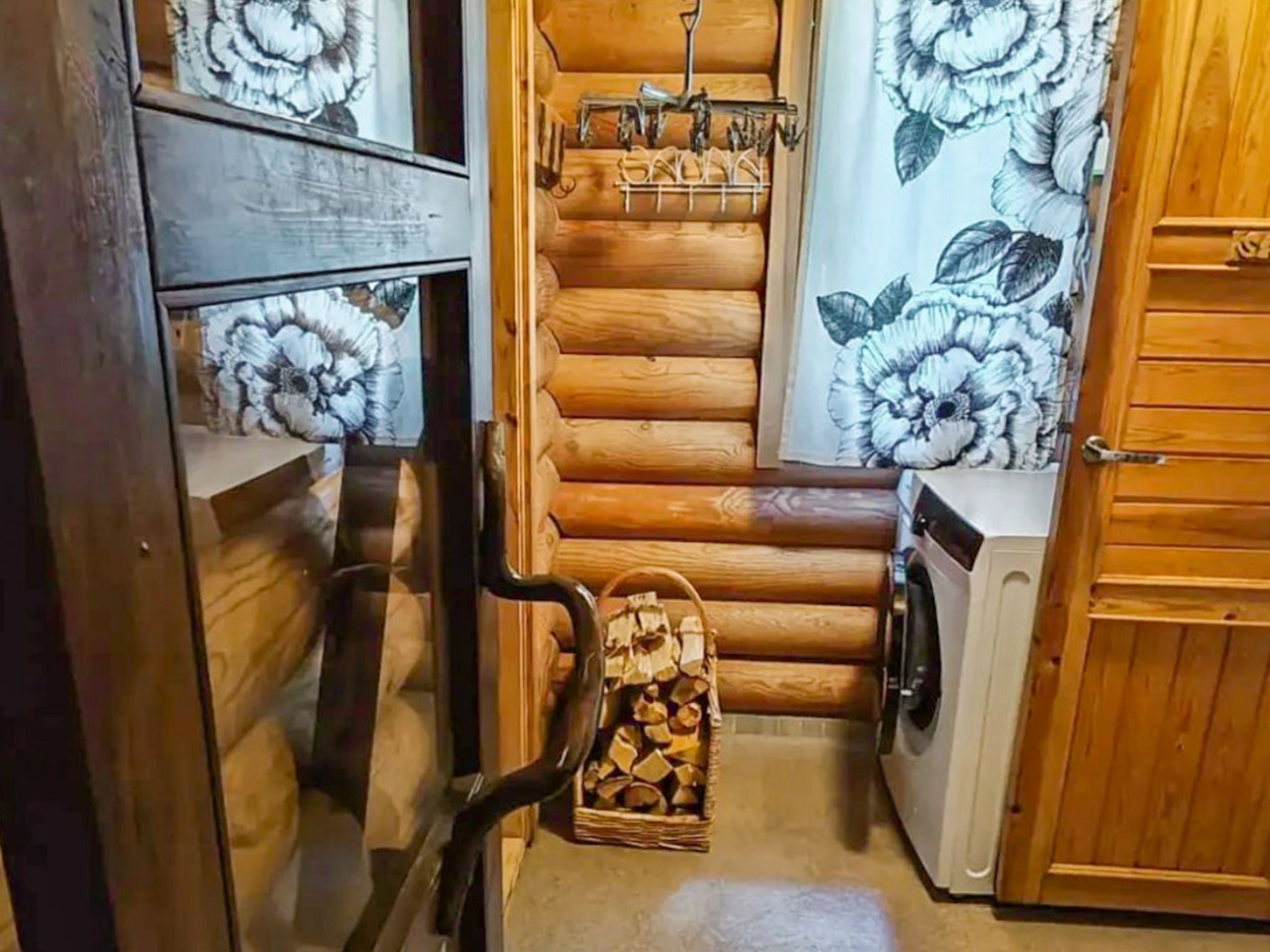 Saarenpää - Inside