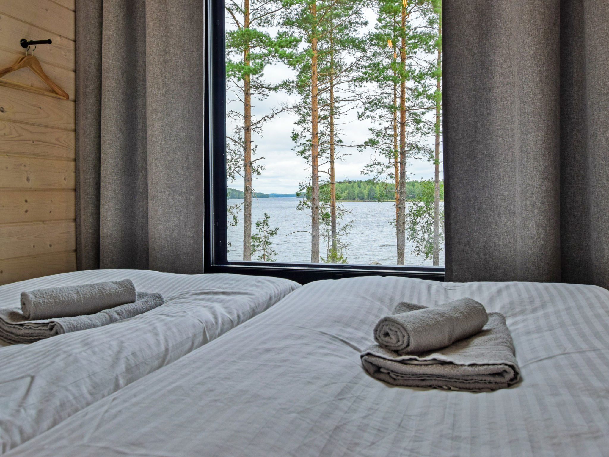Jäkälänkallion ranta - Inside