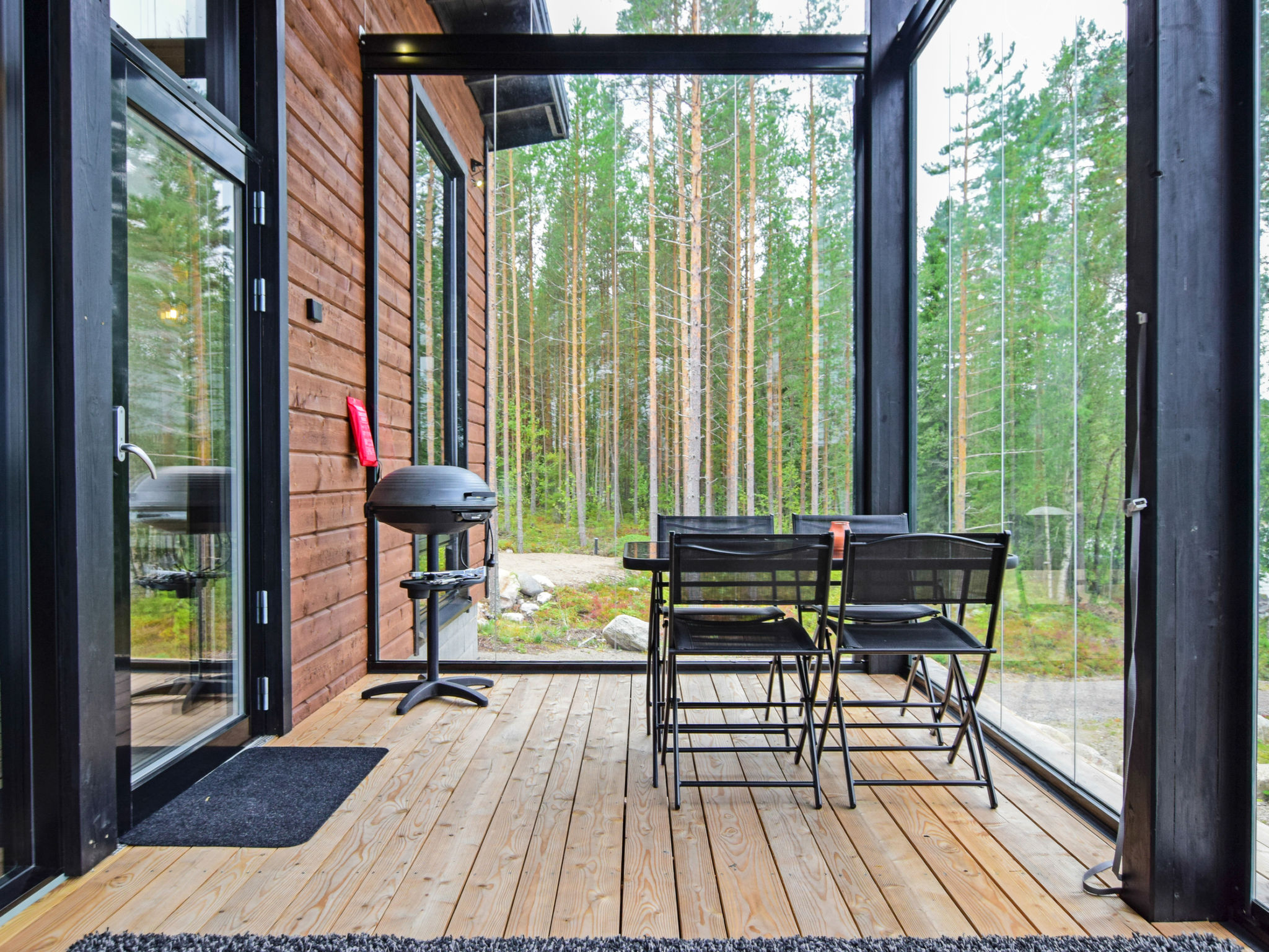 Jäkälänkallion ranta - Inside