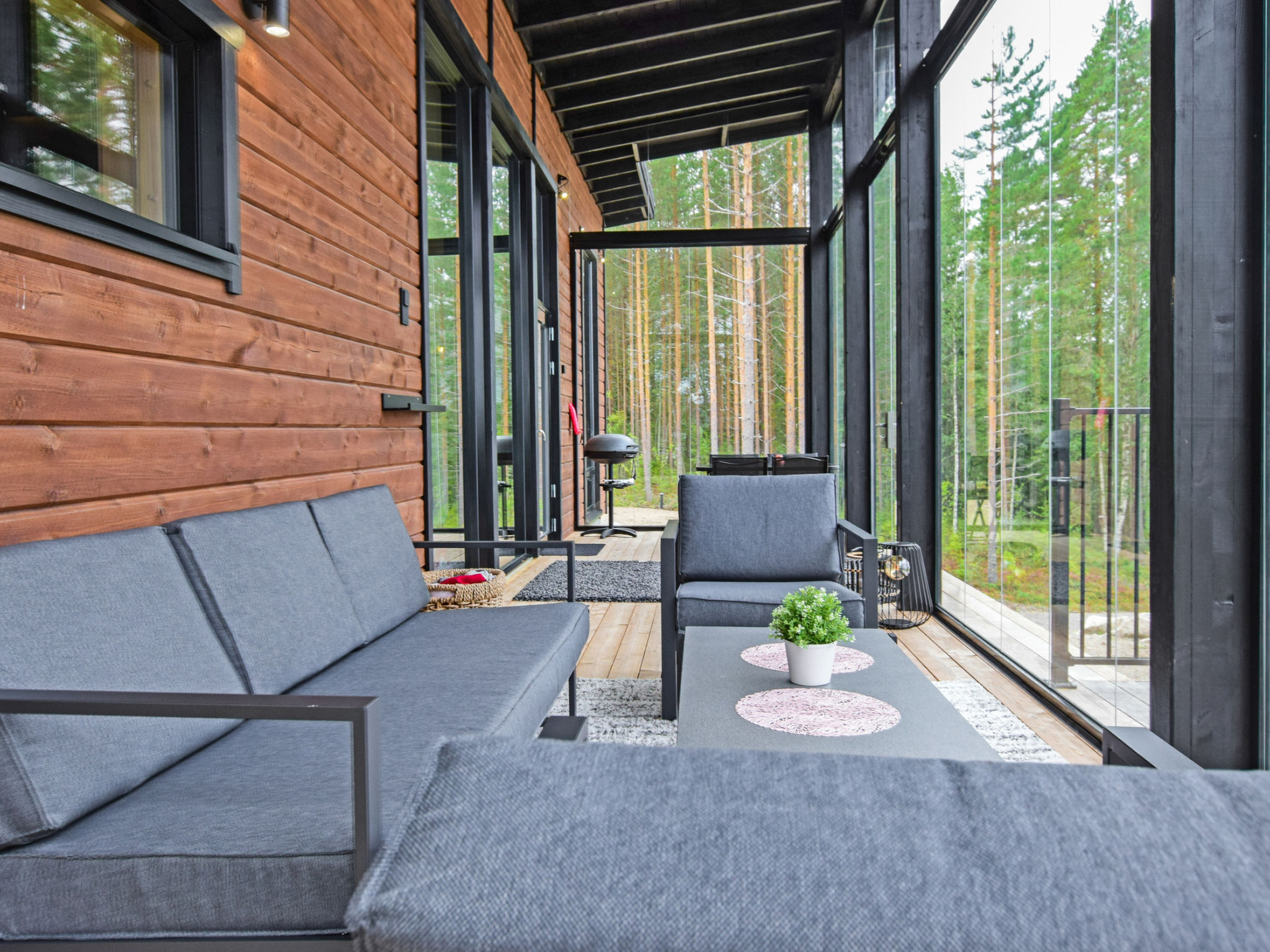 Jäkälänkallion ranta - Inside