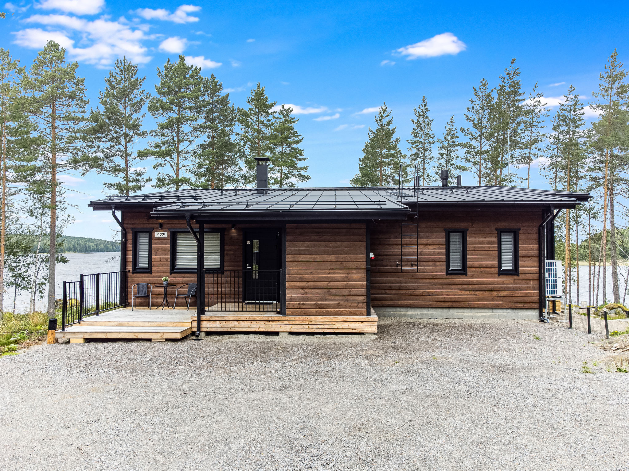 Jäkälänkallion ranta - Inside