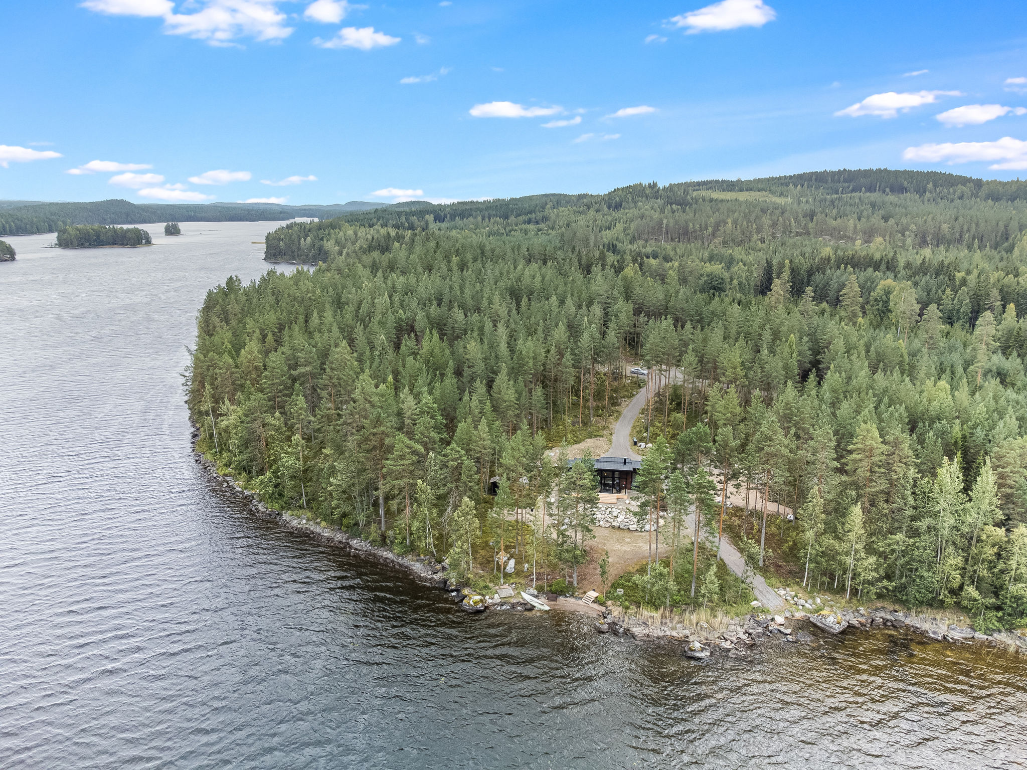 Jäkälänkallion ranta - Inside