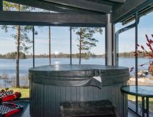 Metsäpirtti: Stijlvolle blokhut aan het Keurusselkä-meer met sauna en zonnepanelen - thumbnail 3