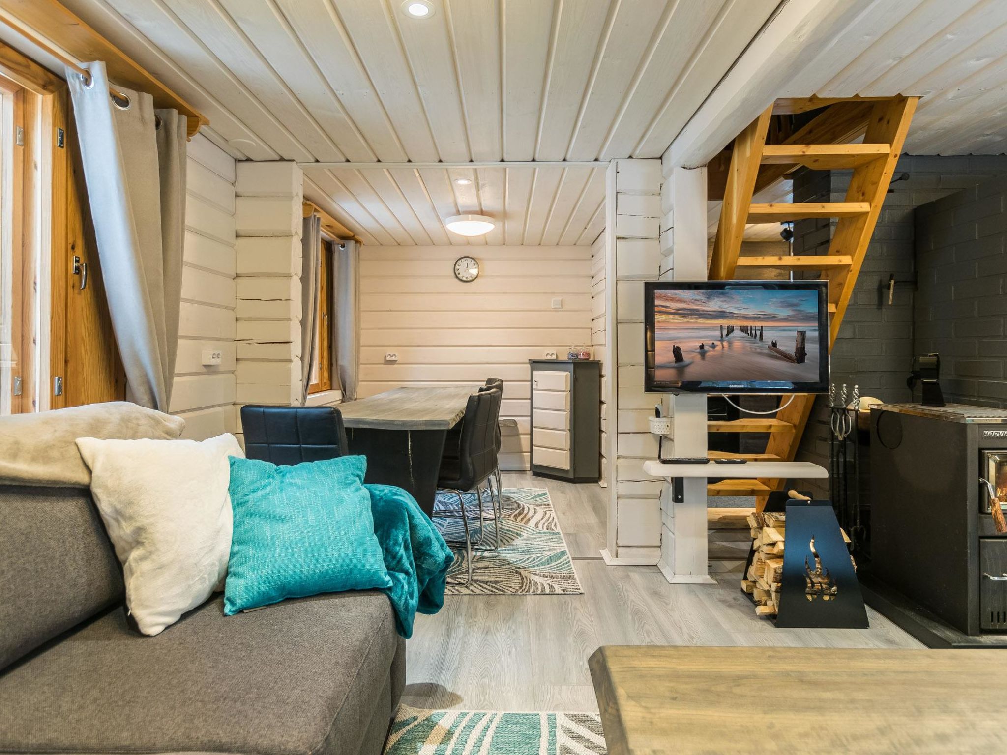 Villa tintinmaja-Inside