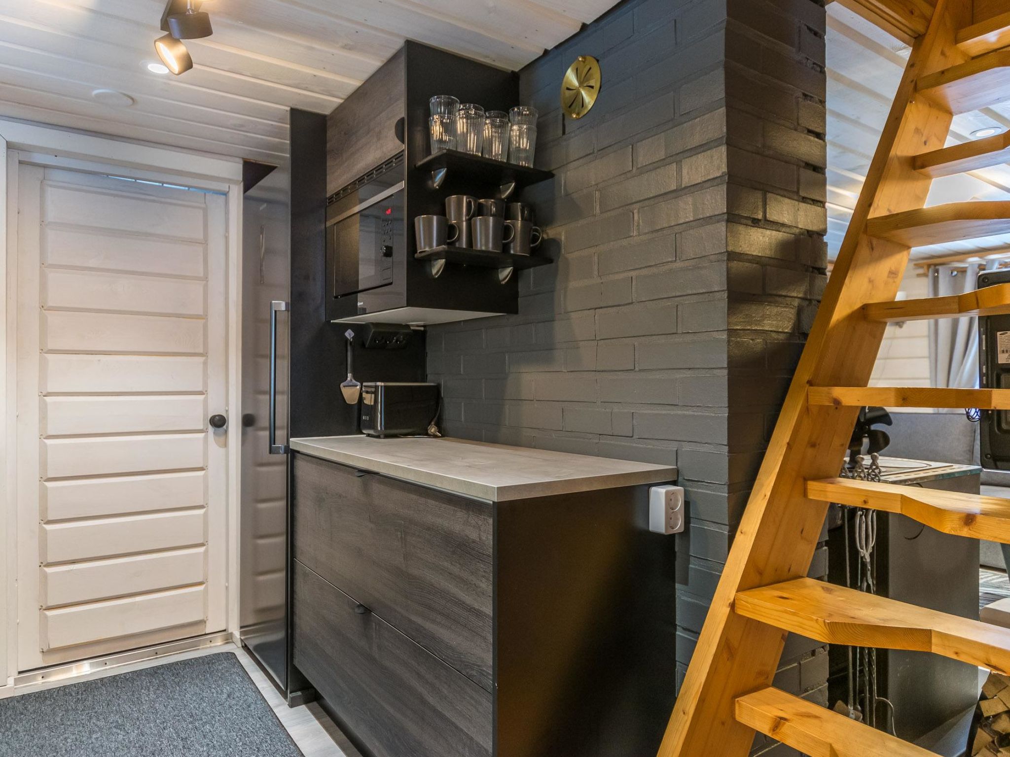 Villa tintinmaja-Inside