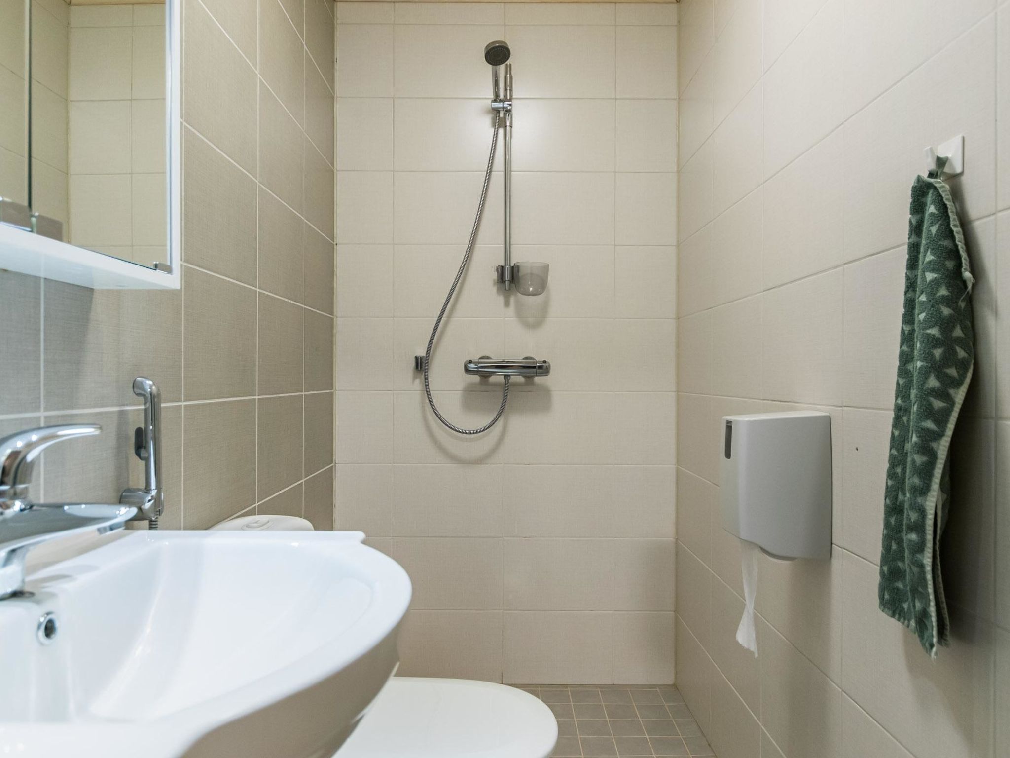 Sinisen tien helmi-Binnen