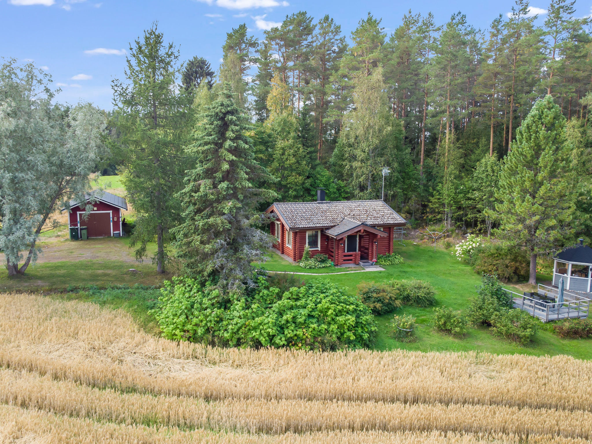 Petäjäniemi - Inside