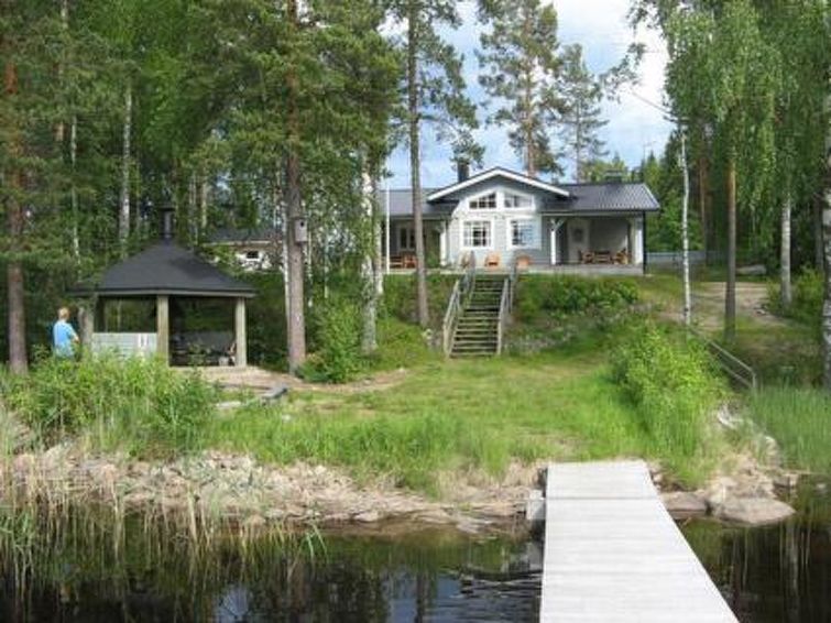Aan het meer: Ruim vakantiehuis Varvali in Konnevesi in Konnevesi
