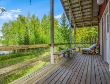 Knusse houten cottage Kinturi aan het meer Ukonjärvi, Konnevesi - thumbnail 5