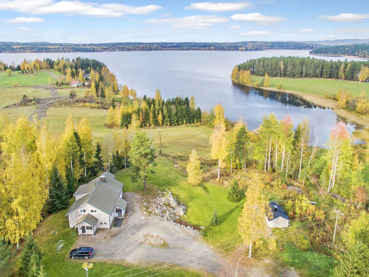 Sauna en rust aan het meer: Ruim vakantiehuis in Kuhmoinen in Kuhmoinen