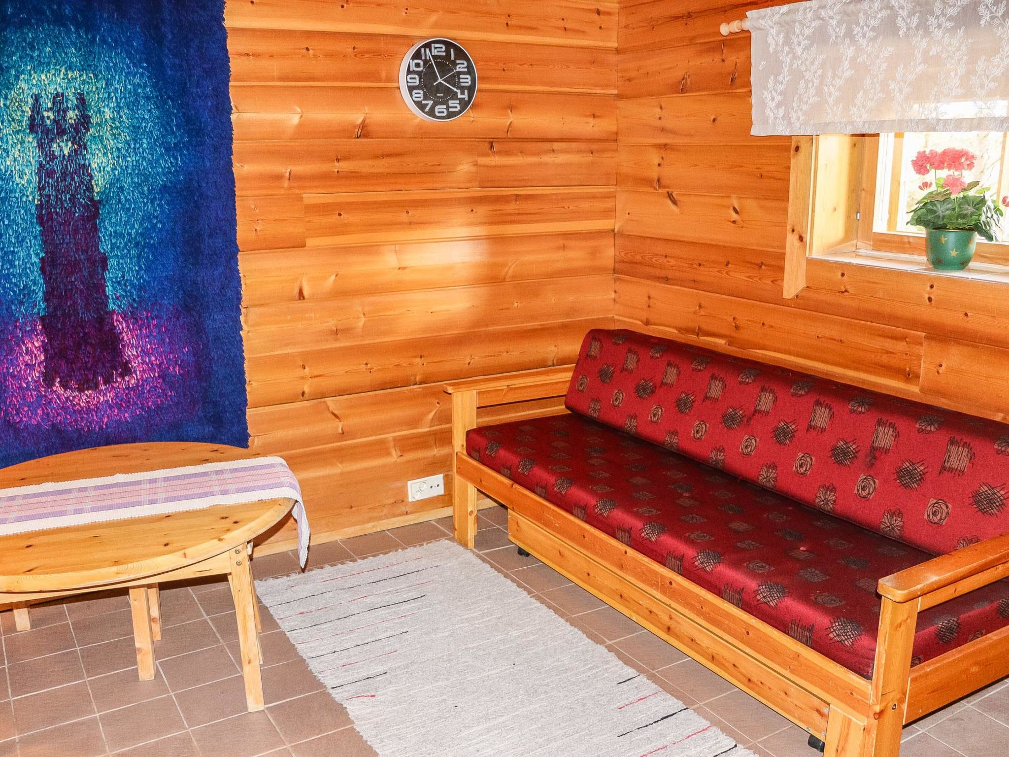 Hallanhelmi a paritalo-Binnen